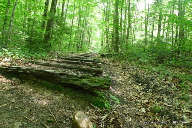 Hike over old rail road ties along the Bondcliff Trail