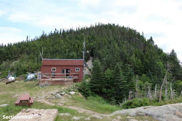 Summit of Wildcat D. Walk around this aid station to climb to the viewing platform.